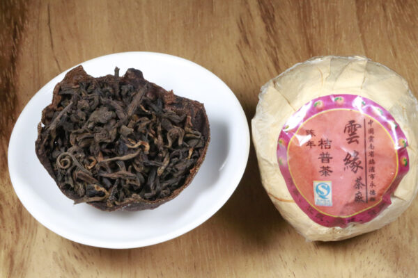 Mandarin Orange Puerh Tea with Herbs from the 1980s & Packing on the Table