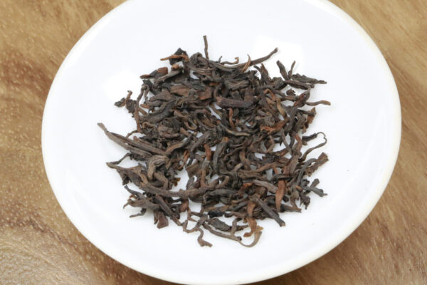 Aged Gong Ting Puerh on the Plate - Premium Puerh from Menghai Tea Factory