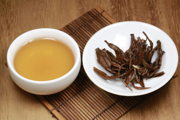 Jinta Black Tea on the Table - Premium Yunnan Black Tea