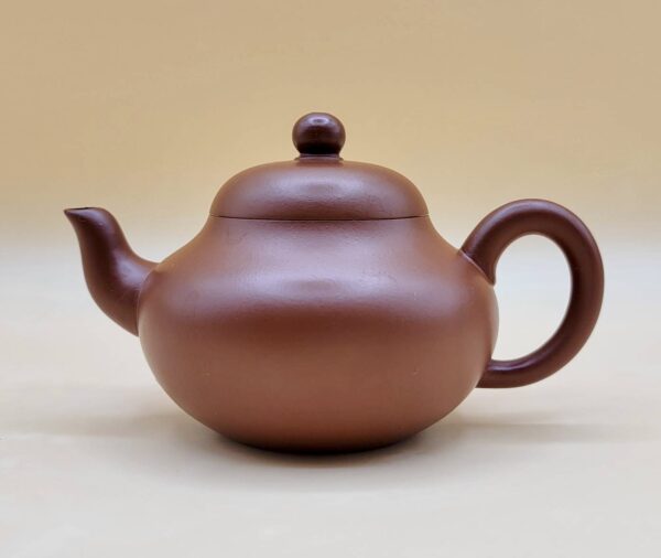 Yixing Zi Sha Tea Pot with Zhuni Clay